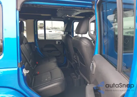 2023 Jeep Wrangler 4-Door Sahara Altitude 4X4 z USA, uszkodzony, nr VIN 1C4HJXEG9PW666649